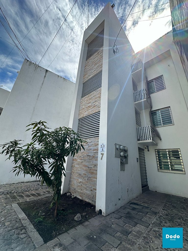 Departamento en Mazatlan con alberca en zona dorada.