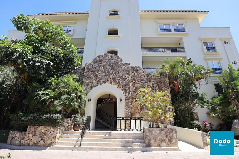 Departamentos a pie de la Marina Mazatlan