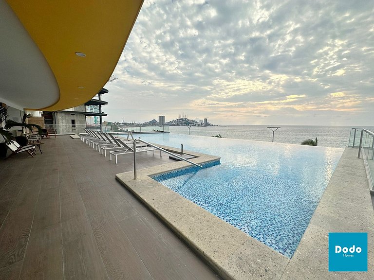 Apartment in Mazatlan beachfront with shared pool #301